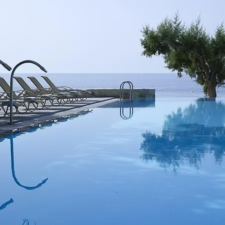 Kakkos Bay And Hotel